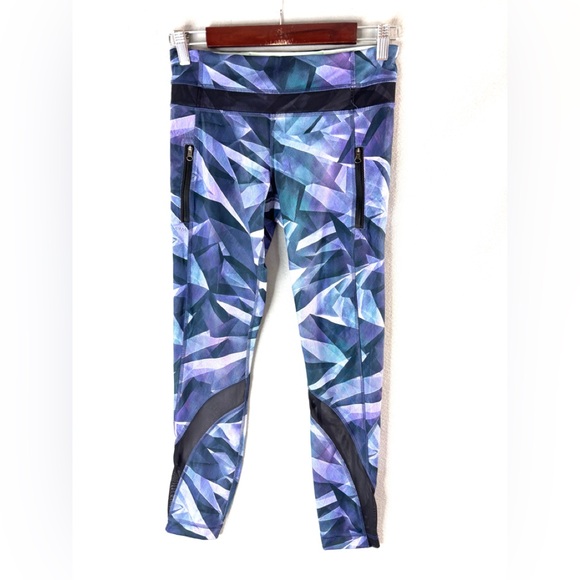 lululemon athletica Pants - Lululemon Athletica 6 Dynamic Blue and Purple Geometric Shard Leggings